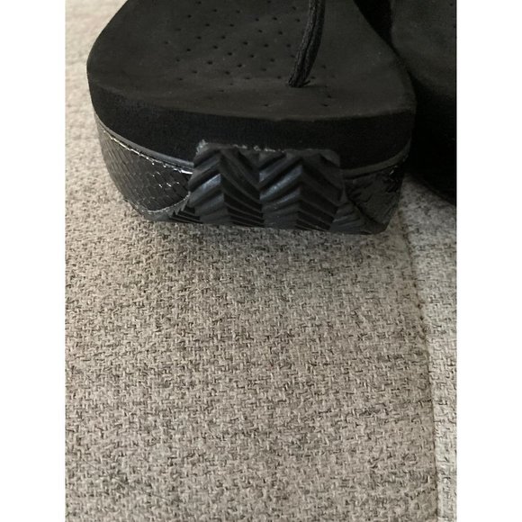 WOMENS black Volatile flip flops - Picture 4 of 10